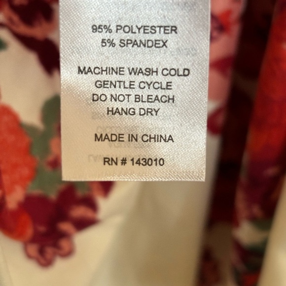 Dot Dot Smile Floral Dress - Picture 5 of 5